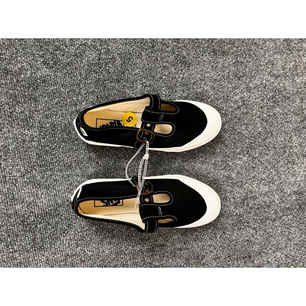 NWT Vans Style‎ 93 Mary Jane Black True White Canvas Buckle Shoess Size 5 no box